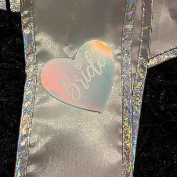 “Bride to be” sash. Bridal/ Bachelorette Accessory - Picture 3 of 3